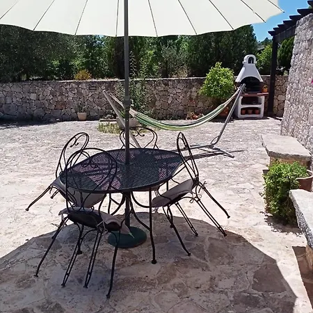 Trulli Domus Petra Semesterbostad