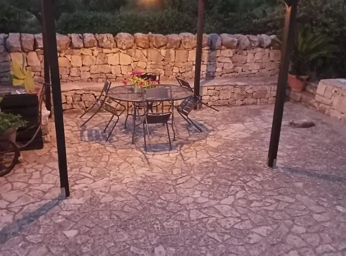 Trulli Domus Petra