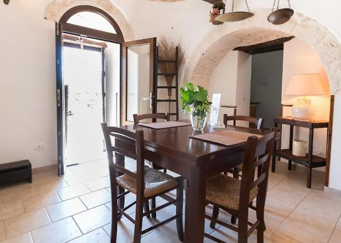 Holiday home Trulli Domus Petra *