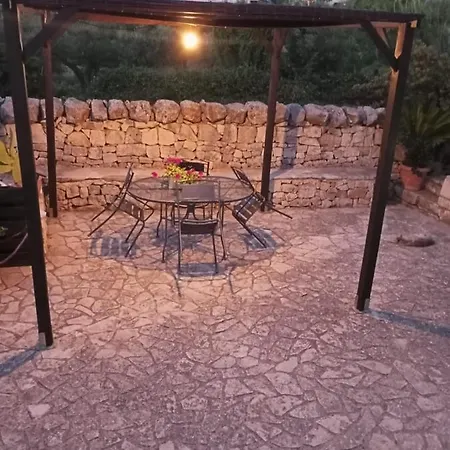 Trulli Domus Petra *