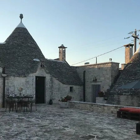 Trulli Domus Petra Hébergement de vacances Alberobello